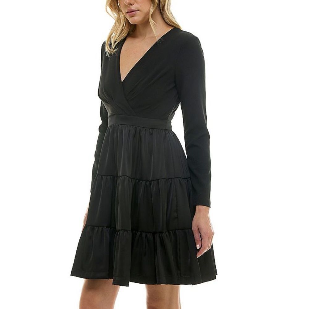 Taylor‎ Long Sleeve Tiered Skirt Dress- Size 4